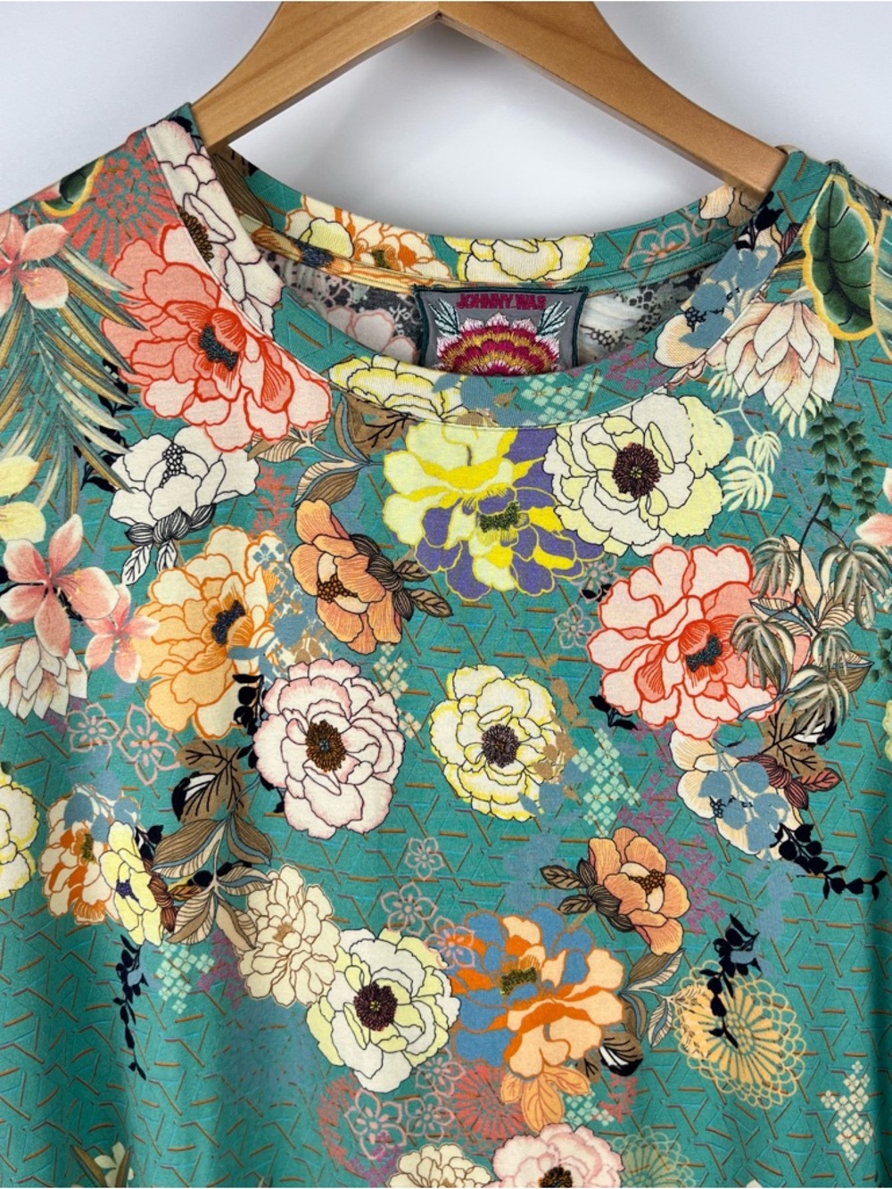 Johnny Was Millay Floral Viscose Short Sleeve Tee Turquoise Orange Yellow Size M - Picture 3 of 9